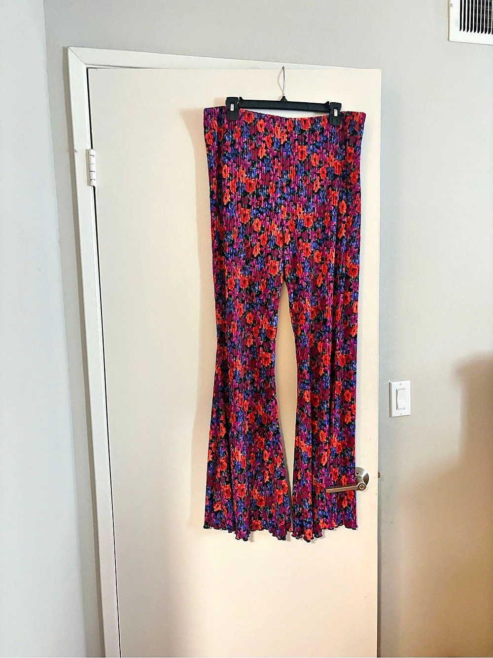 Pleated Flare Pants in Red & Black